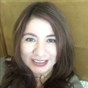 Meet your Posher, Cyndi